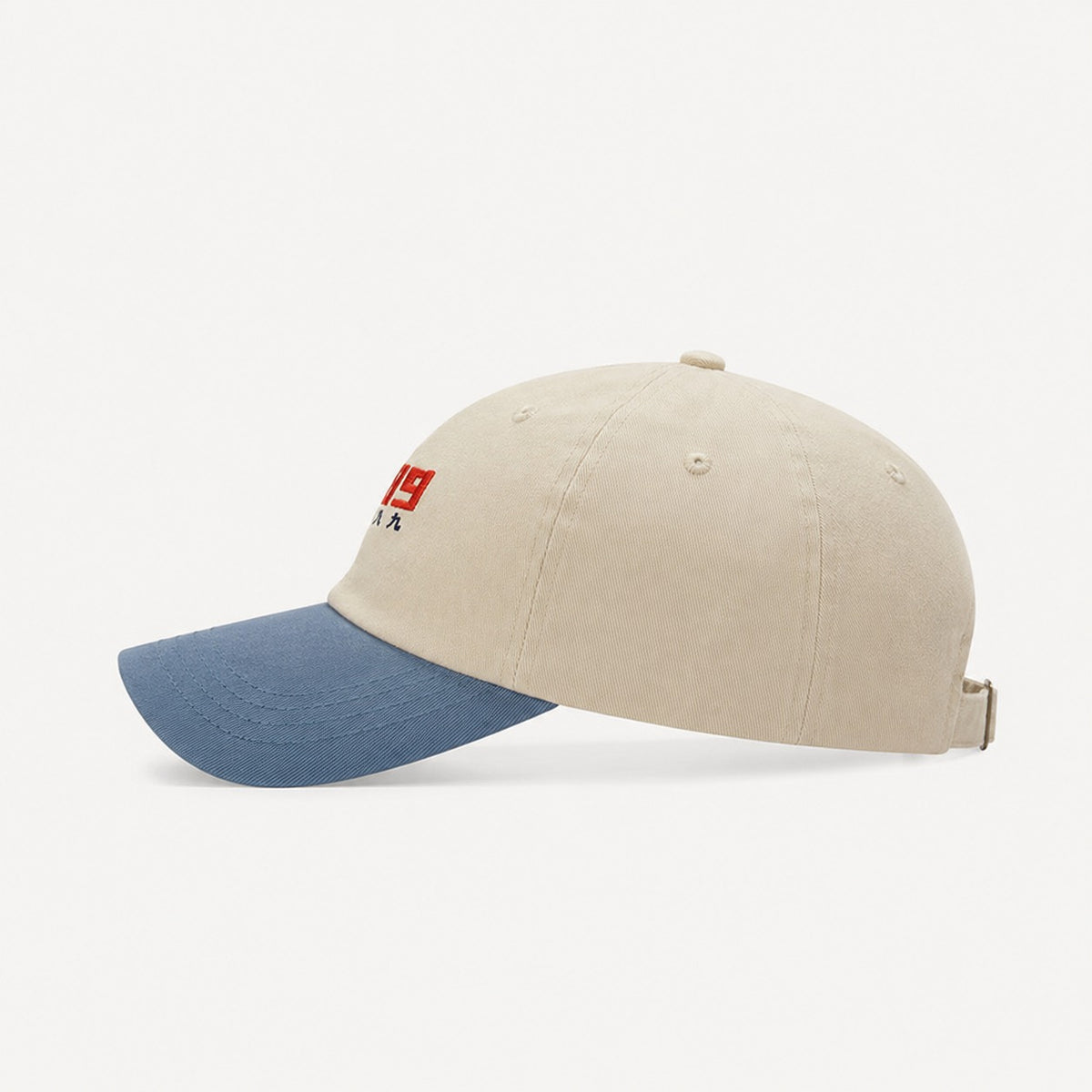 The Rue '89 Contrast Cap in Cream / Sky, alternate view.